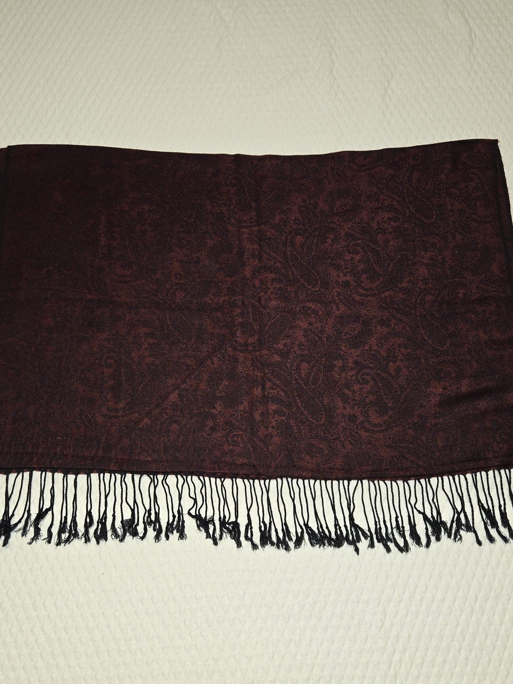 Nwot Pashmina Paisley Fringed Shawl Scarf - Deep Burgundy and Black - Picture 2 of 3